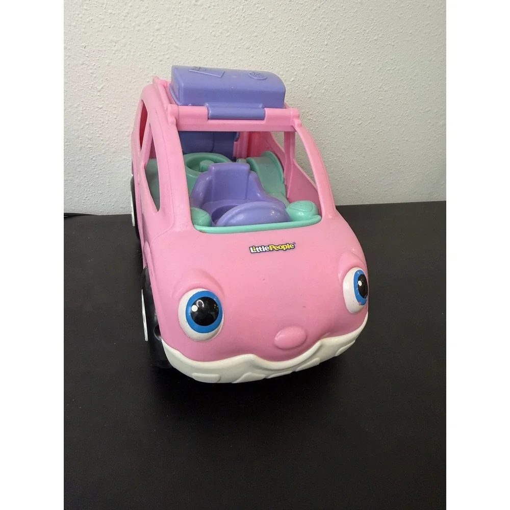Mattel Fisher Price Little People Family SUV Musical Melody Pink Car Van 2009